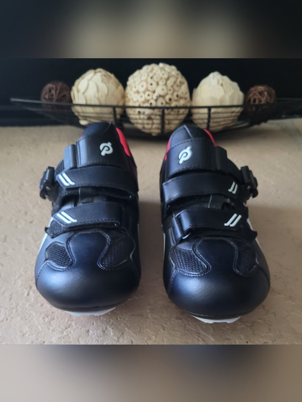 Size 40 (W 9) (M 7 )Peloton Cycling Shoes Cleats PL-SH-B-40